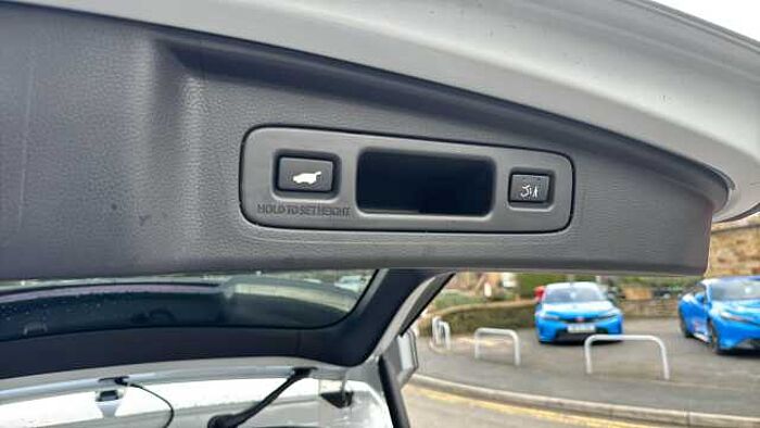 Honda CR-V 2.0 ePHEV Advance Tech 5dr eCVT 