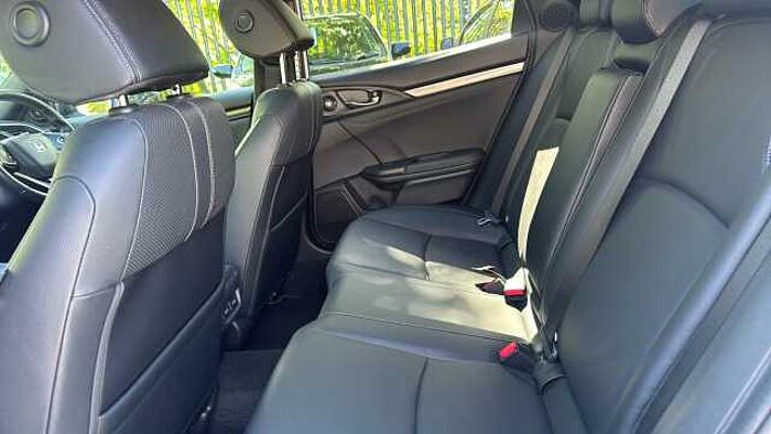 Honda Civic 1.5 VTEC Turbo Prestige 5dr CVT 
