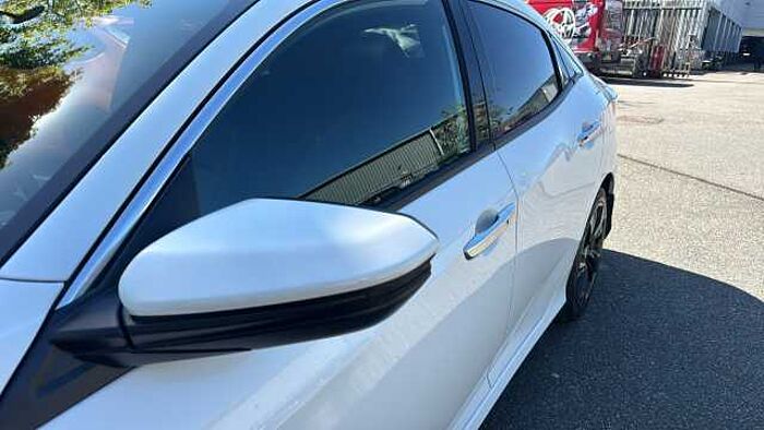 Honda Civic 1.5 VTEC Turbo Prestige 5dr CVT 