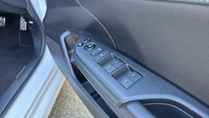 Honda Civic 1.5 VTEC Turbo Prestige 5dr CVT 
